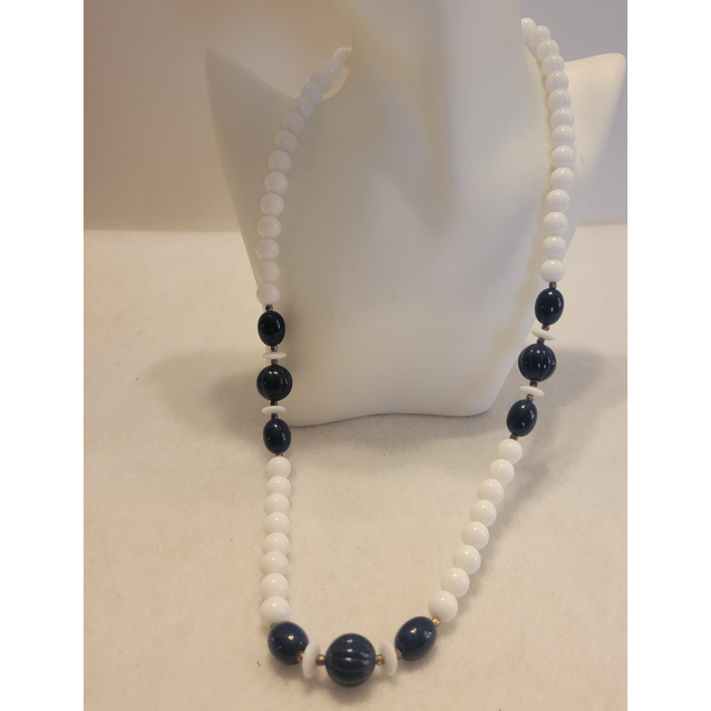 Beaded Necklace White Black Round Flat Boho Statement Elegant Fashion Jewelry